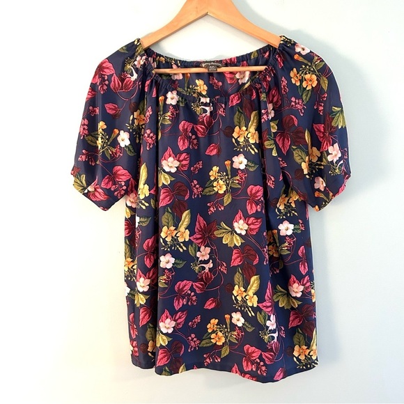 Tommy Bahama Floral Silk Blouse. Size Small. - Picture 1 of 9